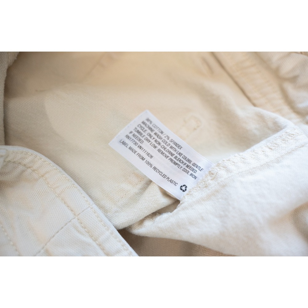 A New Day Shorts Women 8 Cream Excellent High Rise Stretch Utility Pockets - Picture 4 of 4